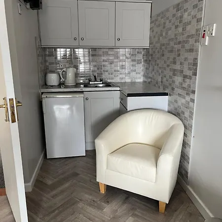 Bridge Street Apartment