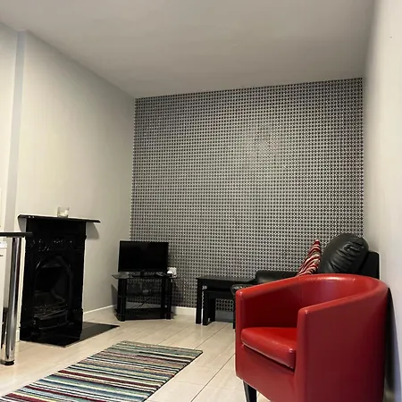 Bridge Street Apartment